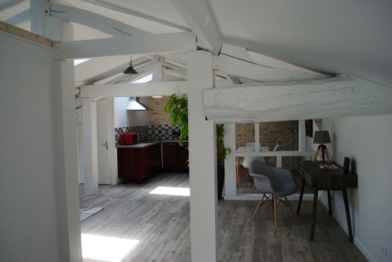 Ferienwohnung Ecurie De La Grange L'Abbe Le Langon Exterior foto